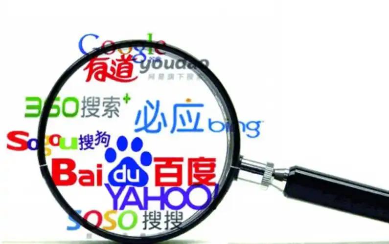 迪丽热巴卫蓝白裙路透